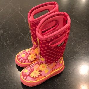 Kids BOGS boots size 10